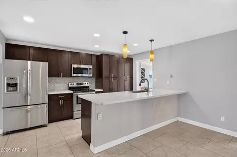 Kitchen - 1885 E Geneva Dr, Tempe, AZ 85282 photo 3 of 5