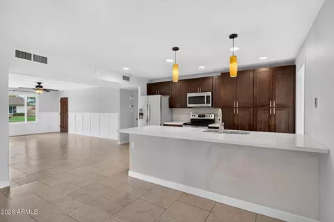 Kitchen - 1885 E Geneva Dr, Tempe, AZ 85282 photo 2 of 5