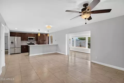 Living - 1885 E Geneva Dr, Tempe, AZ 85282 photo 9 of 10