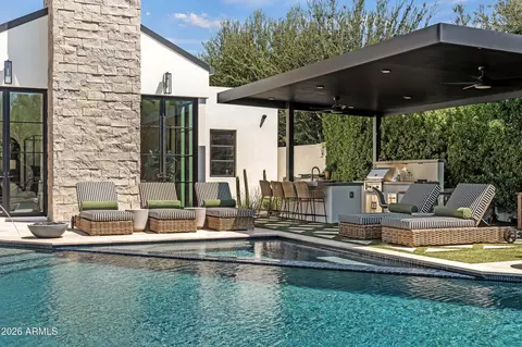 Exterior - 5715 E Monterosa St, Phoenix, AZ 85018 photo 4 of 11