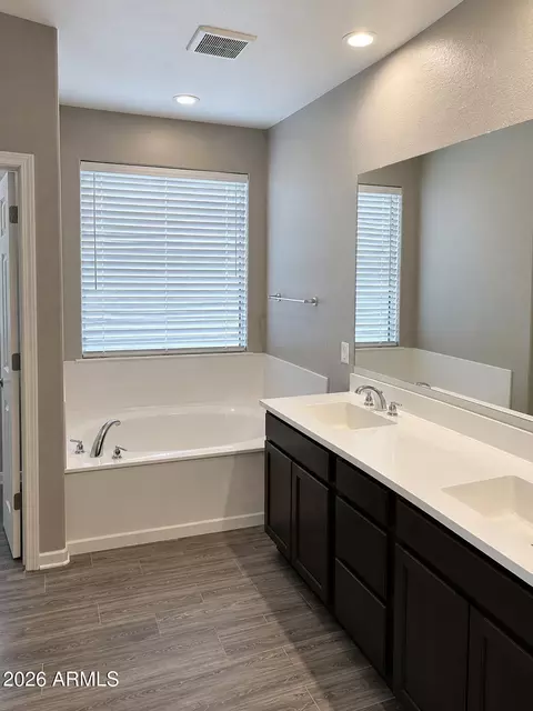 Bath - 9907 E Tungsten Dr, Mesa, AZ 85212 photo 1 of 1