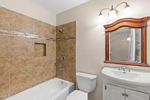 Bath - 307 S Ocean Dr, Gilbert, AZ 85233 photo 6 of 6