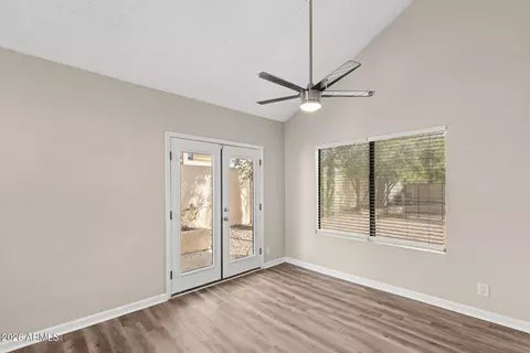 Living - 307 S Ocean Dr, Gilbert, AZ 85233 photo 5 of 10