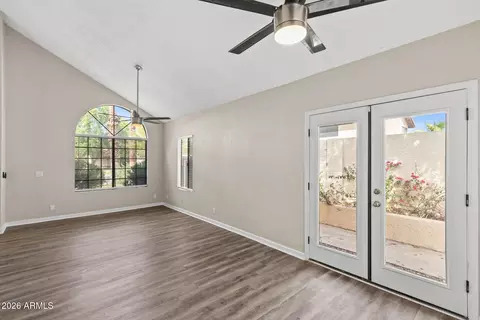 Living - 307 S Ocean Dr, Gilbert, AZ 85233 photo 6 of 10
