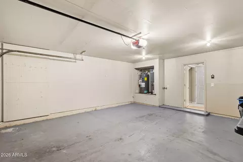 Other - 307 S Ocean Dr, Gilbert, AZ 85233 photo 3 of 11