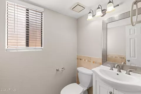 Bath - 307 S Ocean Dr, Gilbert, AZ 85233 photo 1 of 6
