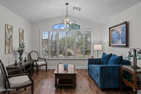 Living - 4602 E Swilling Rd, Phoenix, AZ 85050 photo 1 of 2
