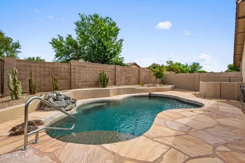 Exterior - 4602 E Swilling Rd, Phoenix, AZ 85050 photo 1 of 4