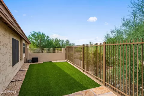 Exterior - 4602 E Swilling Rd, Phoenix, AZ 85050 photo 3 of 4