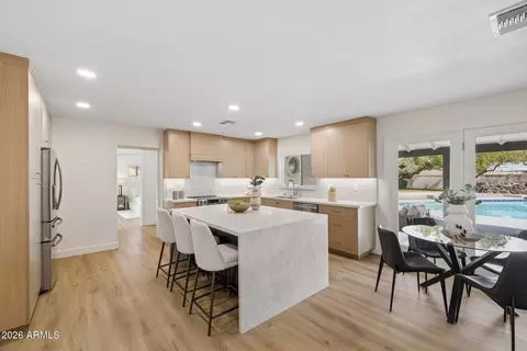 4902 W Monte Cristo Ave, Glendale, AZ 85306