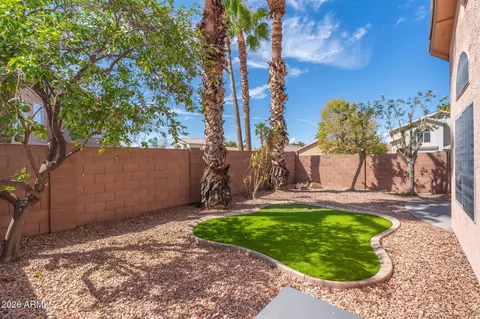 Exterior - 4315 E Glenhaven Dr, Phoenix, AZ 85048 photo 6 of 8