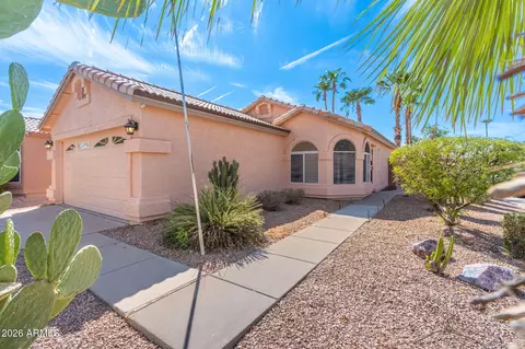 Exterior - 4315 E Glenhaven Dr, Phoenix, AZ 85048 photo 2 of 8