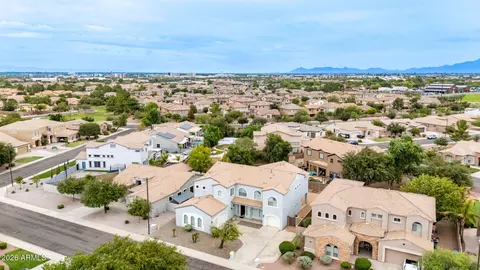 View/Area - 965 E Benrich Dr, Gilbert, AZ 85295 photo 3 of 9