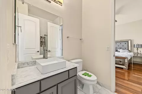 Bath - 965 E Benrich Dr, Gilbert, AZ 85295 photo 4 of 9