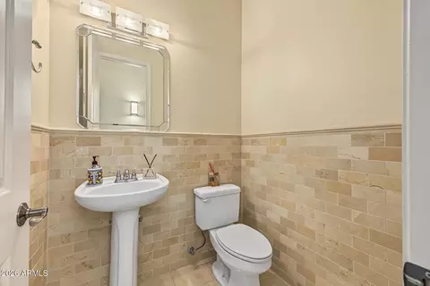 Bath - 965 E Benrich Dr, Gilbert, AZ 85295 photo 1 of 9