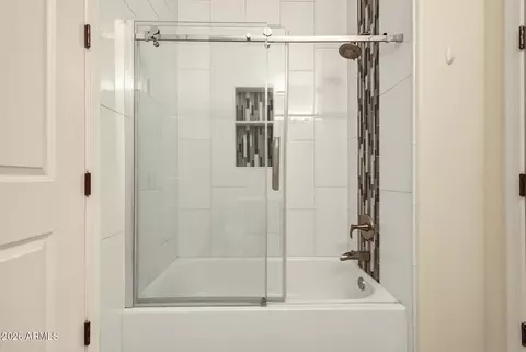 Bath - 965 E Benrich Dr, Gilbert, AZ 85295 photo 5 of 9