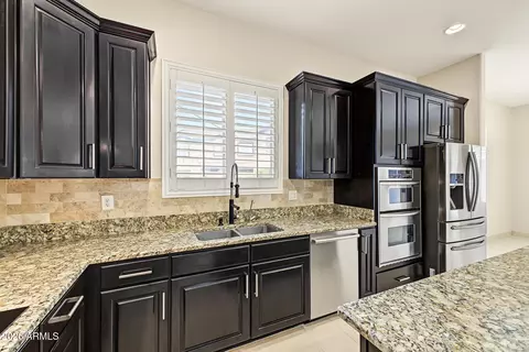 Kitchen - 965 E Benrich Dr, Gilbert, AZ 85295 photo 3 of 6