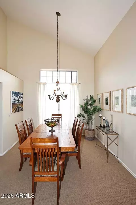 Dining - 2811 E Brookwood Ct, Phoenix, AZ 85048 photo 2 of 3