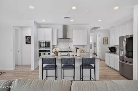 Kitchen - 9606 E Spiral Ave, Mesa, AZ 85212 photo 4 of 5