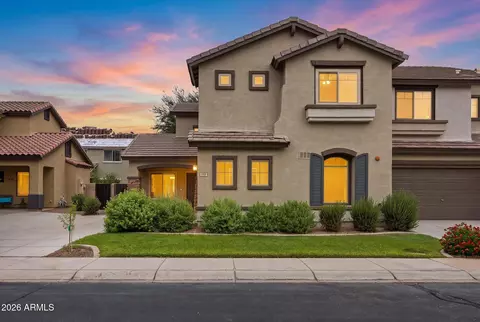 Exterior - 2903 S Nielson St, Gilbert, AZ 85295 photo 8 of 10