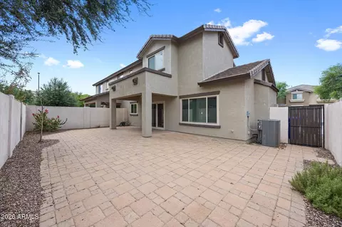 Exterior - 2903 S Nielson St, Gilbert, AZ 85295 photo 4 of 10