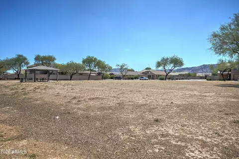 Exterior - 2530 W Carson Rd, Phoenix, AZ 85041 photo 8 of 8