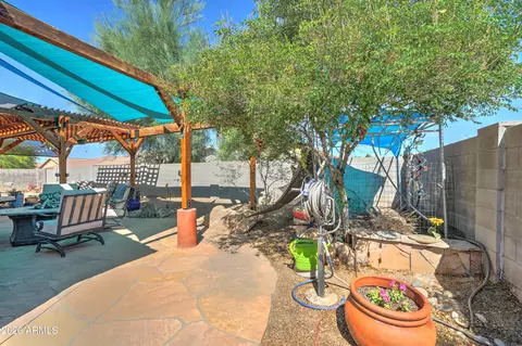Exterior - 2530 W Carson Rd, Phoenix, AZ 85041 photo 6 of 8