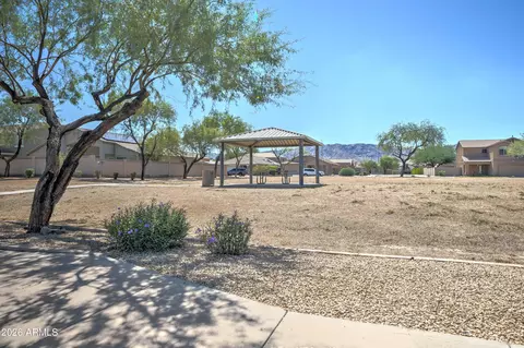 Exterior - 2530 W Carson Rd, Phoenix, AZ 85041 photo 7 of 8