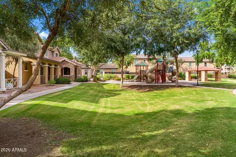 Exterior - 111 E Palomino Dr, Gilbert, AZ 85296 photo 11 of 11