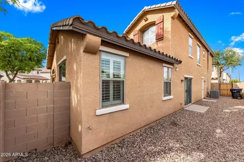 Exterior - 111 E Palomino Dr, Gilbert, AZ 85296 photo 4 of 11