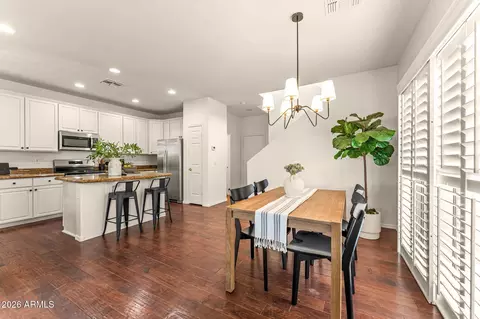 Dining - 111 E Palomino Dr, Gilbert, AZ 85296 photo 4 of 5