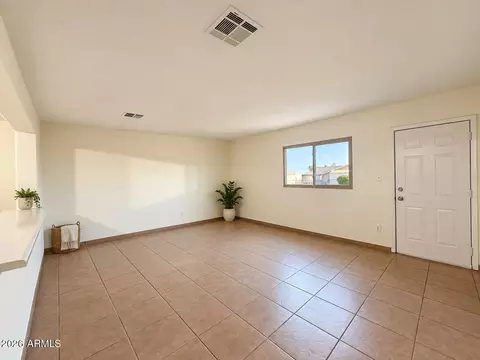 Living - 573 S Ocotillo Dr, Apache Junction, AZ 85120 photo 1 of 1