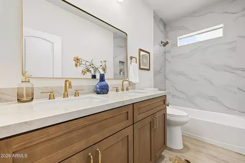 Bath - 4410 E Campo Bello Dr, Phoenix, AZ 85032 photo 3 of 3