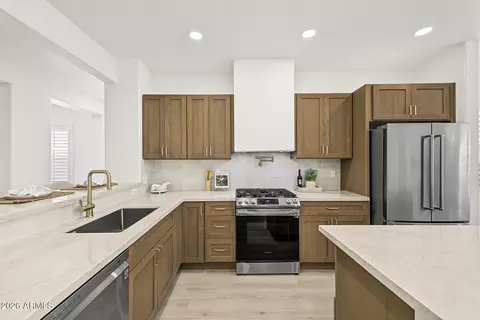 Kitchen - 4410 E Campo Bello Dr, Phoenix, AZ 85032 photo 2 of 3