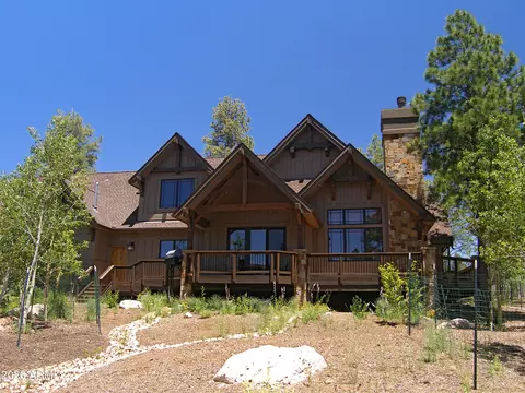 3350 S Tourmaline Dr, Flagstaff, AZ 86005