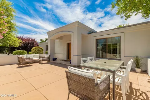 Exterior - 5555 E Monterosa St, Phoenix, AZ 85018 photo 2 of 9