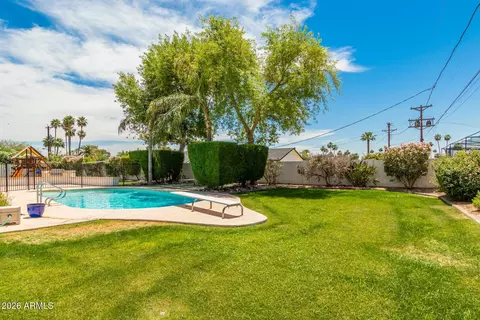 Exterior - 5555 E Monterosa St, Phoenix, AZ 85018 photo 5 of 9