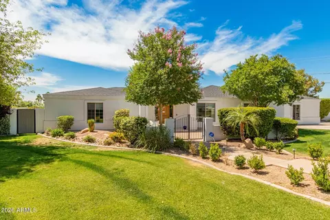 Exterior - 5555 E Monterosa St, Phoenix, AZ 85018 photo 4 of 9