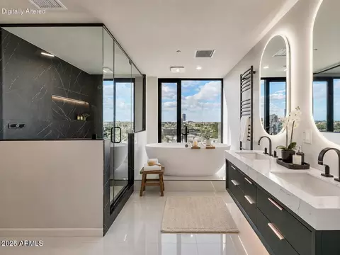 Bath - 1040 E Osborn Rd #404, Phoenix, AZ 85014 photo 2 of 3