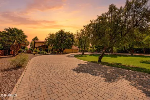7227 N 173rd Ave, Waddell, AZ 85355