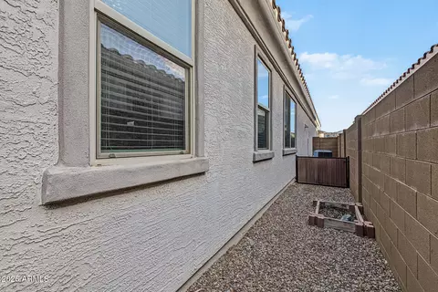 Exterior - 2820 E Sunland Ave, Phoenix, AZ 85040 photo 8 of 8