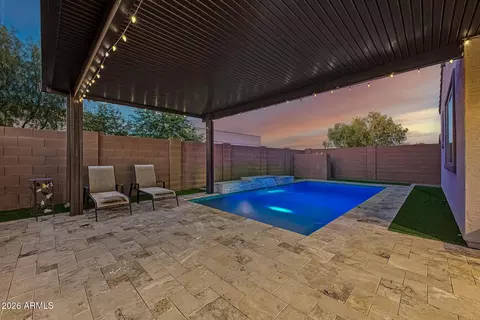 Exterior - 2820 E Sunland Ave, Phoenix, AZ 85040 photo 5 of 8