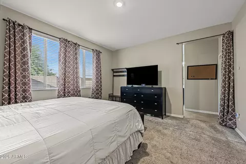 Bedroom - 2820 E Sunland Ave, Phoenix, AZ 85040 photo 2 of 12
