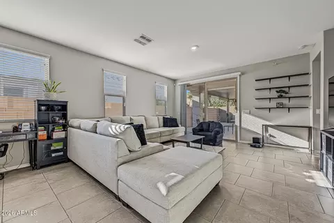 Living - 2820 E Sunland Ave, Phoenix, AZ 85040 photo 1 of 3