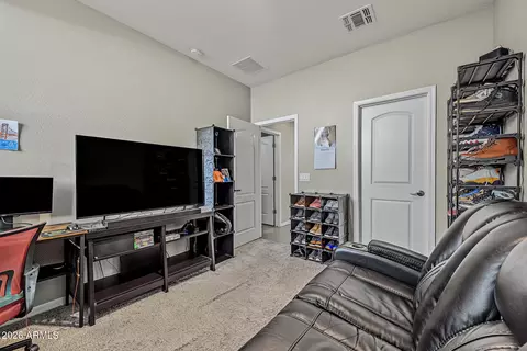 Bedroom - 2820 E Sunland Ave, Phoenix, AZ 85040 photo 12 of 12