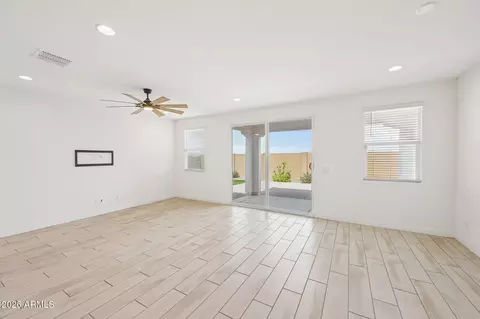 Living - 1452 W Golden Ore Pass, Apache Junction, AZ 85120 photo 2 of 7