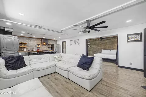 Living - 1413 Edgemont Ave, Phoenix, AZ 85006 photo 4 of 4