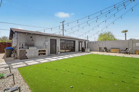 Exterior - 1413 Edgemont Ave, Phoenix, AZ 85006 photo 8 of 8