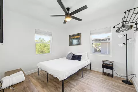 Bedroom - 1413 Edgemont Ave, Phoenix, AZ 85006 photo 1 of 9