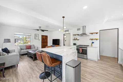 Kitchen - 1413 Edgemont Ave, Phoenix, AZ 85006 photo 2 of 6